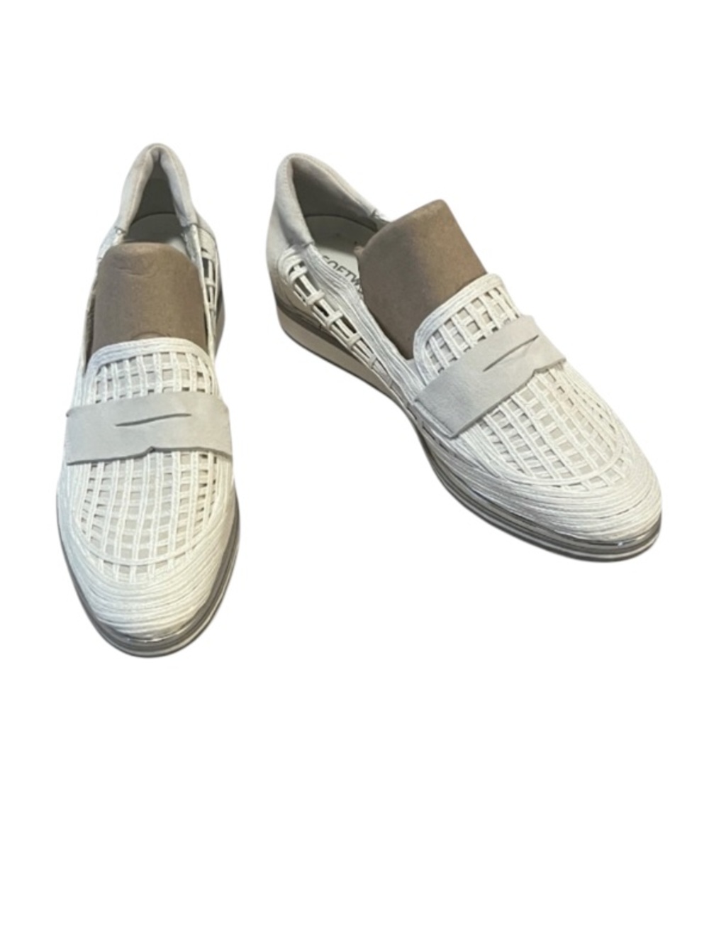 Softwaves Terracare Women’s Off White Suede Basket Weave Slip On Boat Sneakers